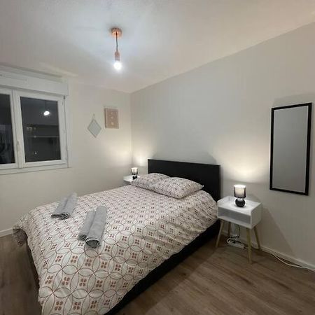 Appartement Cosy A Cenon, Proche Transports Екстер'єр фото