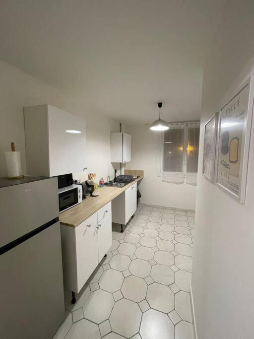 Appartement Cosy A Cenon, Proche Transports Екстер'єр фото